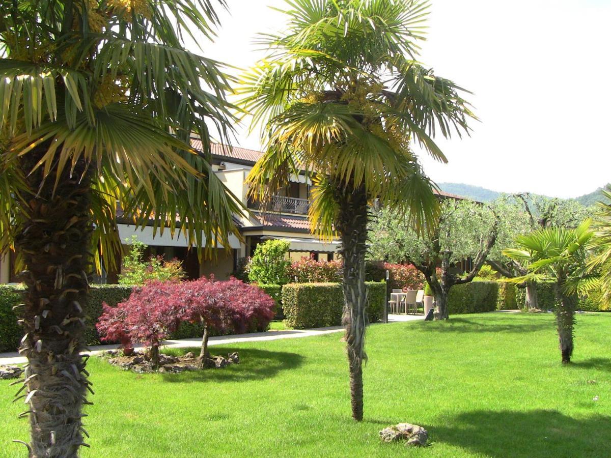 Appartamento Luisa Al Lago D'Iseo Паратико Екстериор снимка