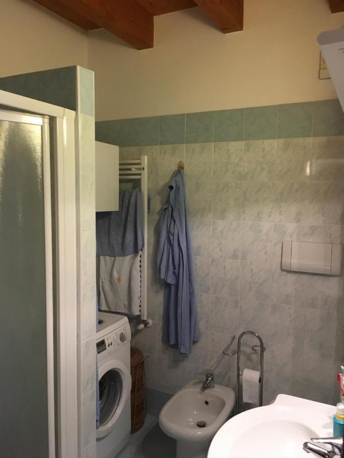 Appartamento Luisa Al Lago D'Iseo Паратико Екстериор снимка