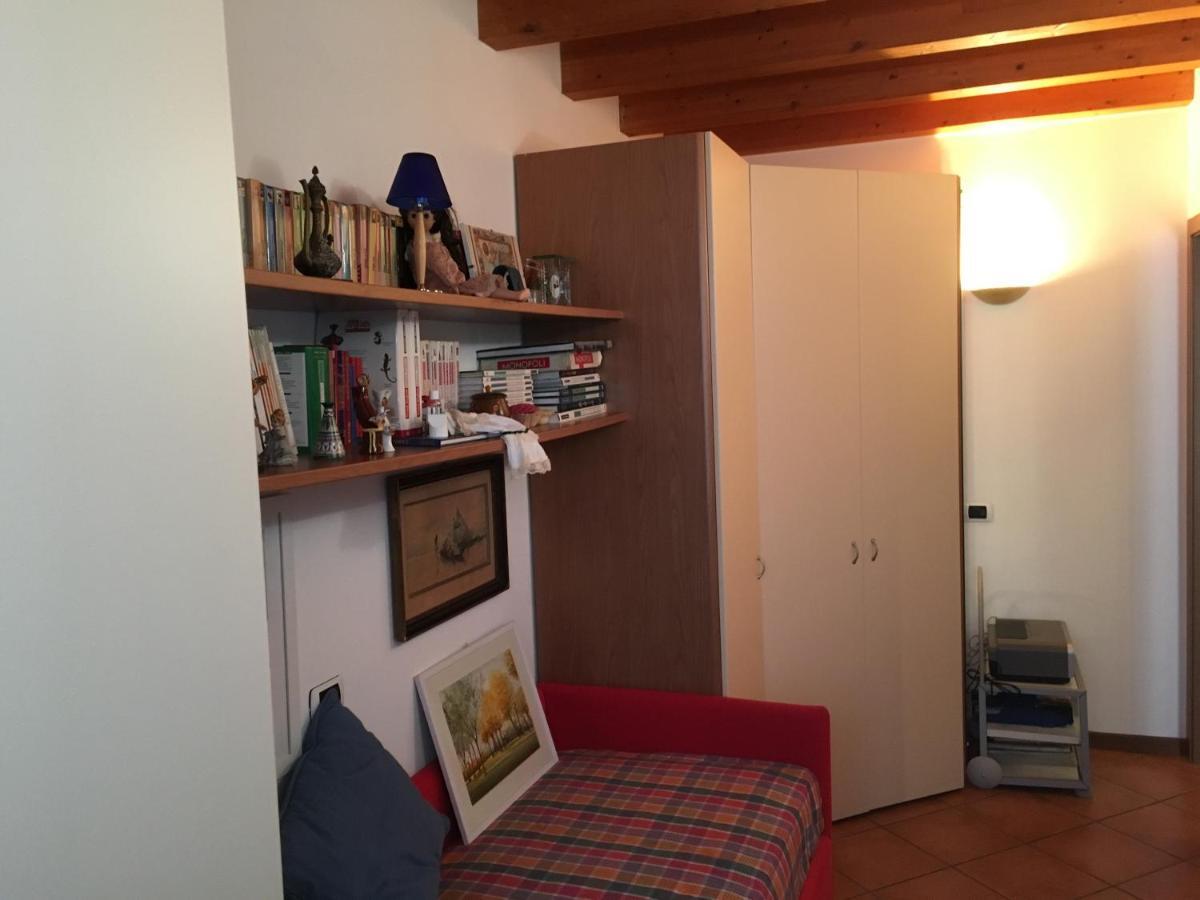 Appartamento Luisa Al Lago D'Iseo Паратико Екстериор снимка