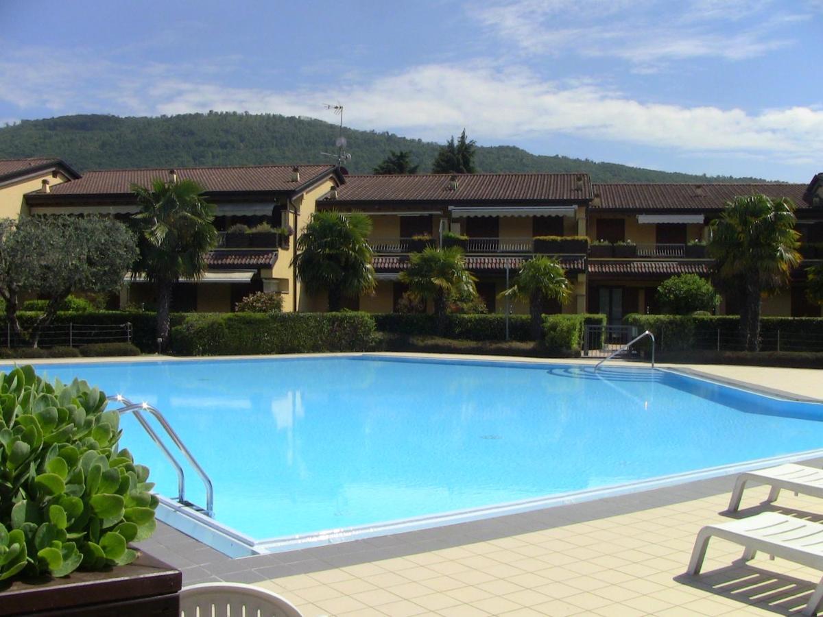 Appartamento Luisa Al Lago D'Iseo Паратико Екстериор снимка