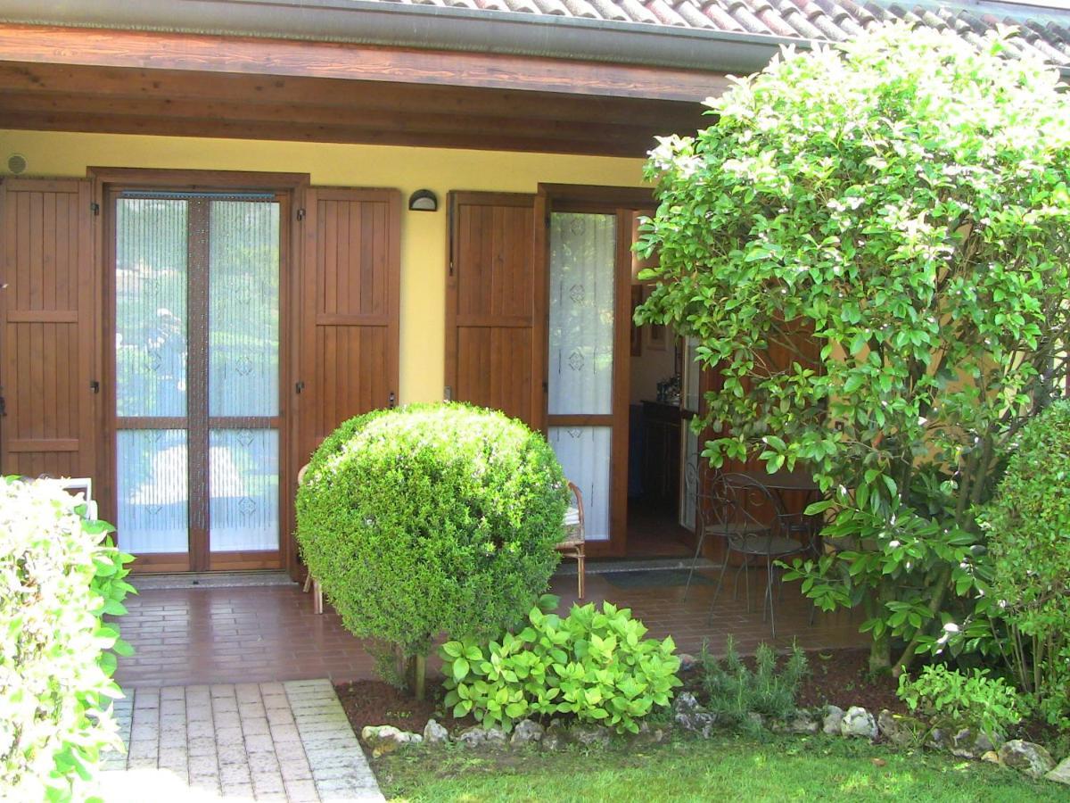 Appartamento Luisa Al Lago D'Iseo Паратико Екстериор снимка