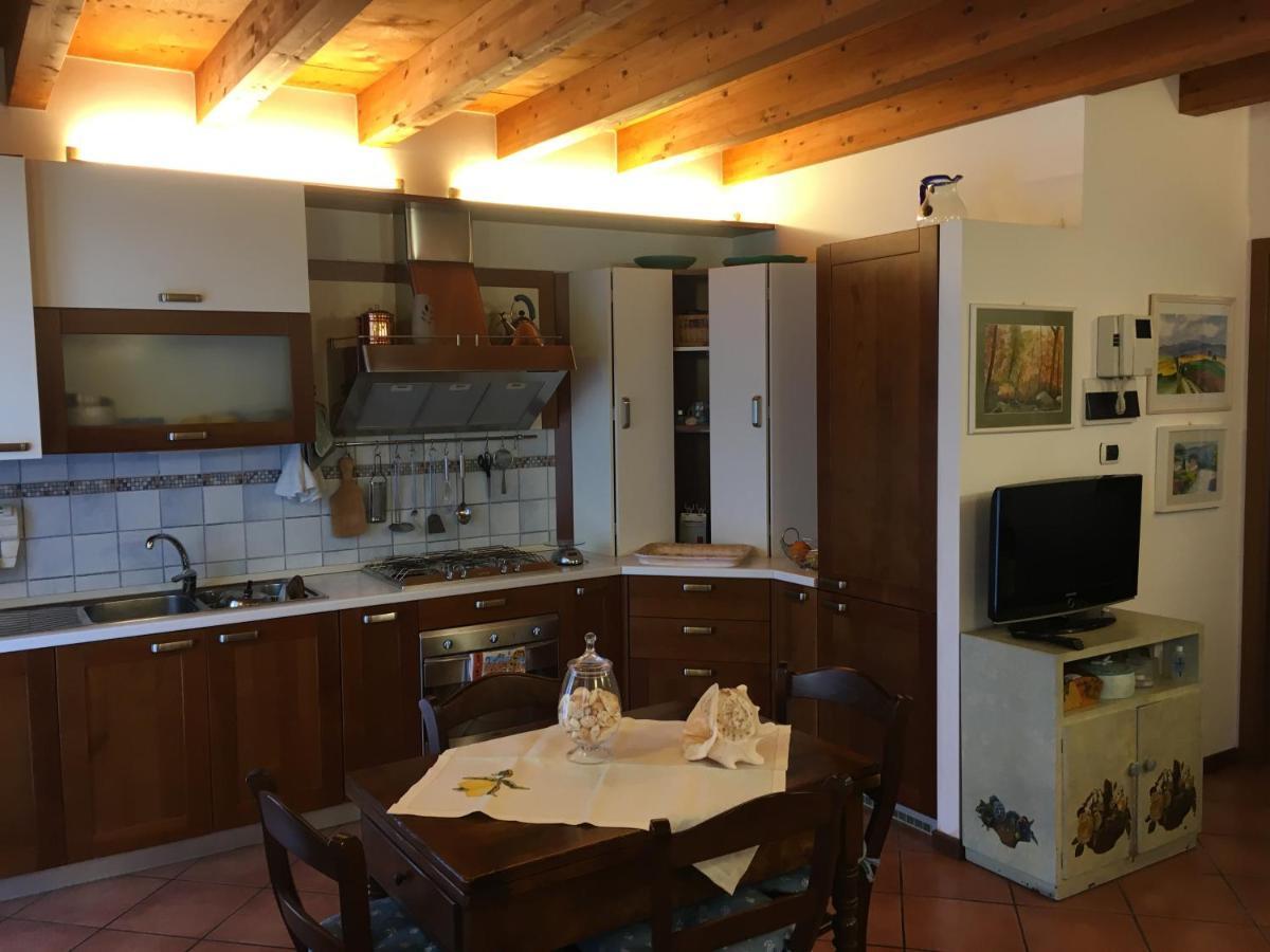 Appartamento Luisa Al Lago D'Iseo Паратико Екстериор снимка