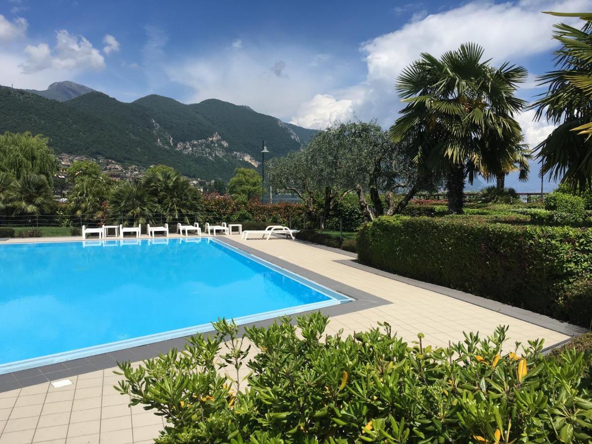 Appartamento Luisa Al Lago D'Iseo Паратико Екстериор снимка