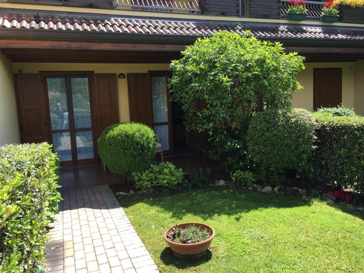 Appartamento Luisa Al Lago D'Iseo Паратико Екстериор снимка