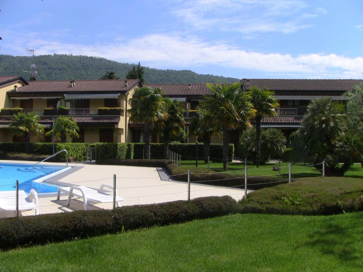 Appartamento Luisa Al Lago D'Iseo Паратико Екстериор снимка